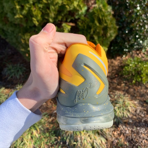 Nike LeBron 11 Max Low “Flordian/Atomic Mango” - Picture 7 of 8